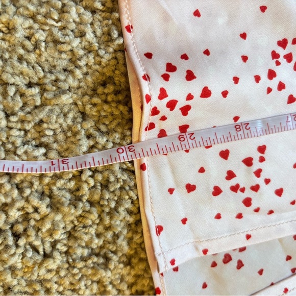 Francesca’s Naomi Heart Print Satin Midi Skirt | Size XS | NWT - Picture 6 of 9